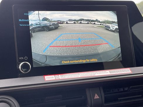 New 2026 Toyota Prius SE image 7