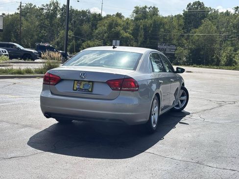 Used 2012 Volkswagen Passat 2.5 SE FWD image 8