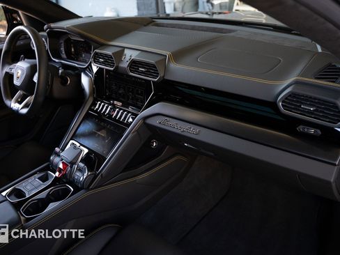 Used 2024 Lamborghini Urus S image 31