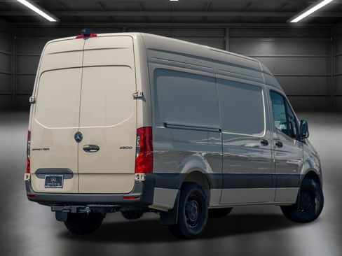 Used 2024 Mercedes-Benz Sprinter 144 Cargo image 10