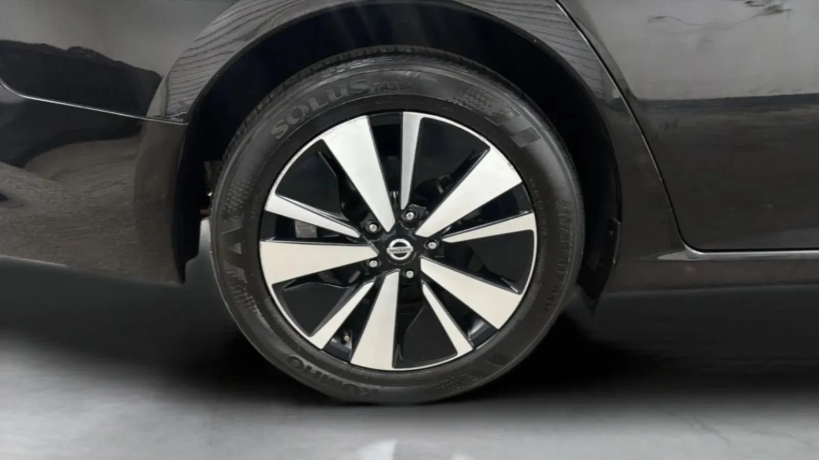Used 2022 Nissan Altima 2.5 SV FWD image 26