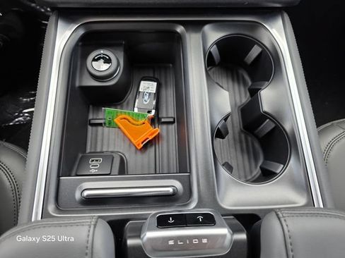 New 2026 Ford Expedition Max Active RWD image 25