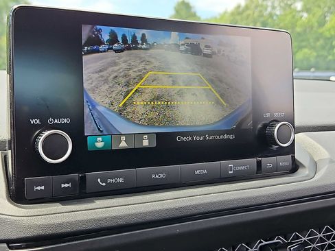 Used 2025 Honda Accord LX image 18