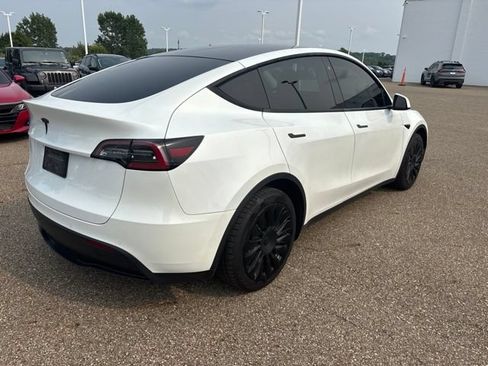 Used 2020 Tesla Model Y Long Range AWD/4WD image 3