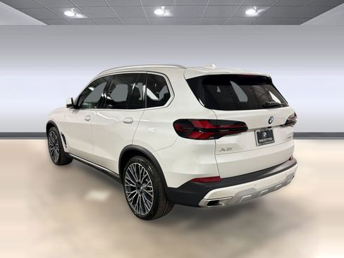 Certified 2024 BMW X5 xDrive40i w/ Premium Package image 3