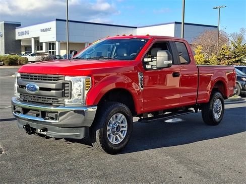 Used 2019 Ford F250 XL w/ XL Value Package image 3