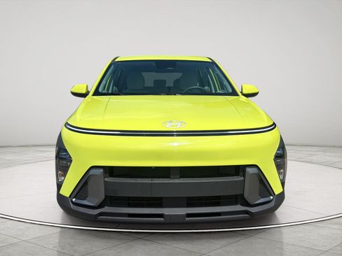 Used 2024 Hyundai Kona SE FWD image 8