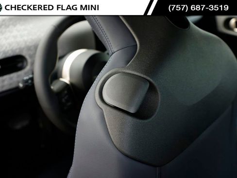 Used 2025 MINI Cooper S FWD image 23