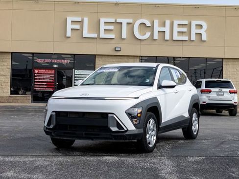 Certified 2024 Hyundai Kona SE AWD/4WD image 1
