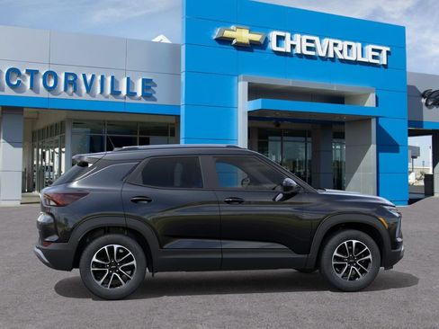 New 2026 Chevrolet TrailBlazer LT w/ LT Cold Weather Package FWD image 5