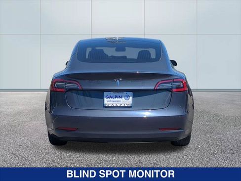 Used 2020 Tesla Model 3 Standard Range RWD image 4