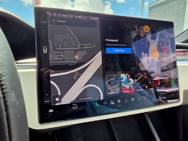 Used 2022 Tesla Model X Plaid AWD/4WD image 35