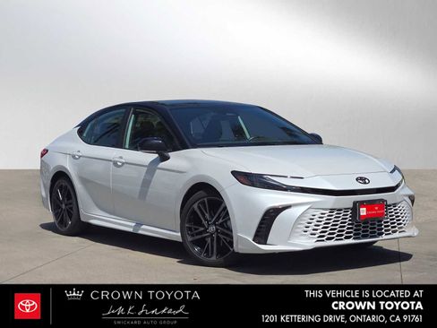 Certified 2025 Toyota Camry XSE FWD image 1