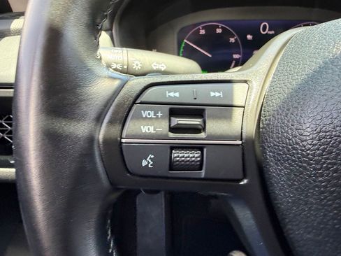 Used 2024 Honda Accord EX-L image 12
