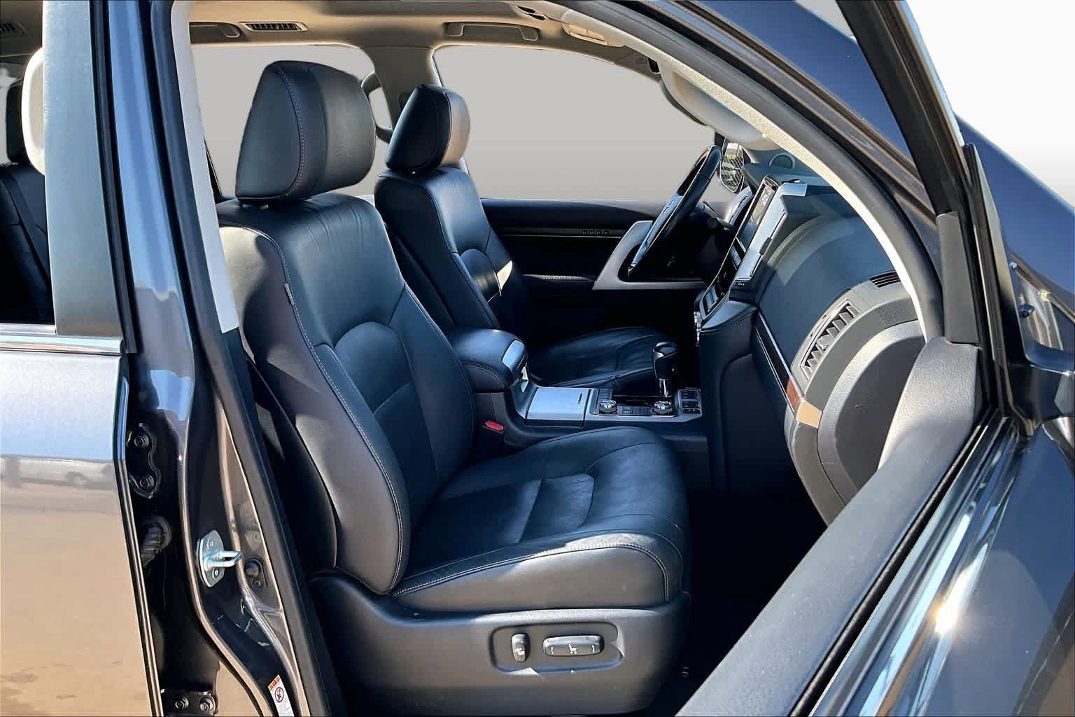 Used 2019 Toyota Land Cruiser AWD/4WD image 9