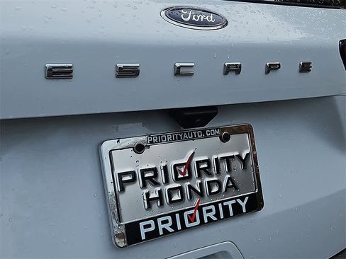 Used 2021 Ford Escape SE w/ Convenience Package image 25