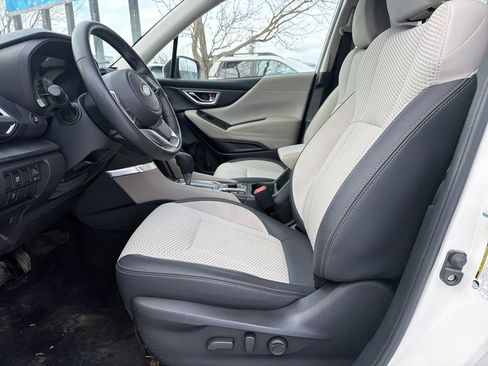 Used 2024 Subaru Forester Premium AWD/4WD image 16