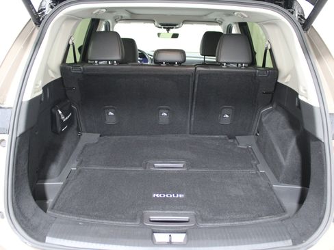 Used 2024 Nissan Rogue Platinum w/ Platinum Premium Package AWD/4WD image 22