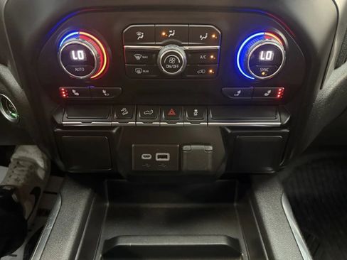 Used 2022 Chevrolet Silverado 1500 LT Trail Boss w/ LPO, Dark Essentials Package AWD/4WD image 38