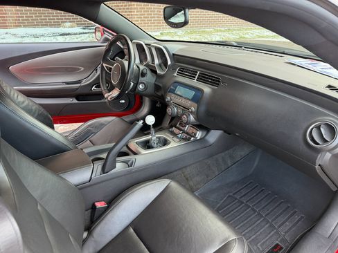 Used 2010 Chevrolet Camaro SS image 22