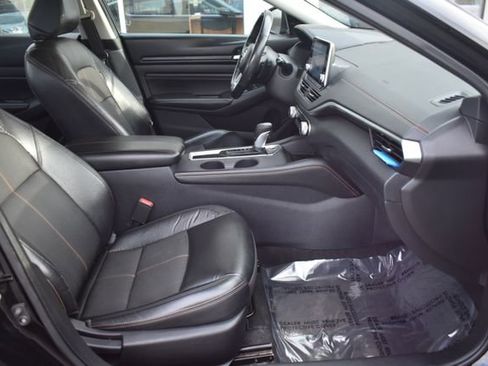 Used 2021 Nissan Altima 2.5 SR image 34