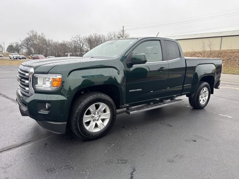 Used 2015 GMC Canyon SLE w/ SLE Convenience Package image 3
