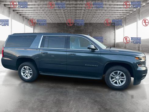 Used 2019 Chevrolet Suburban LT AWD/4WD image 4