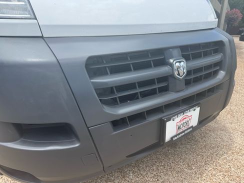 Used 2017 RAM ProMaster 2500 w/ Interior Convenience Group FWD image 2