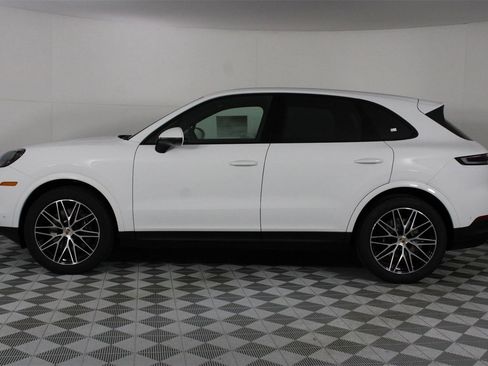 New 2026 Porsche Cayenne image 2