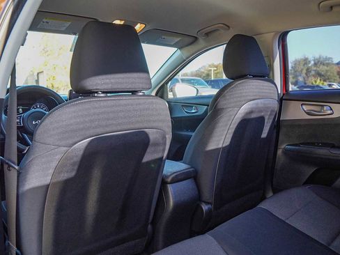 Used 2022 Kia Forte LXS w/ LXS Technology Package image 27