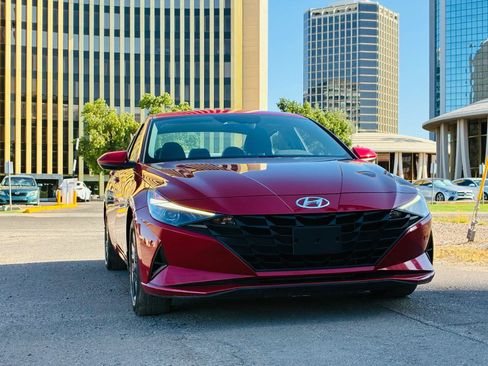 Used 2023 Hyundai Elantra SEL FWD image 12