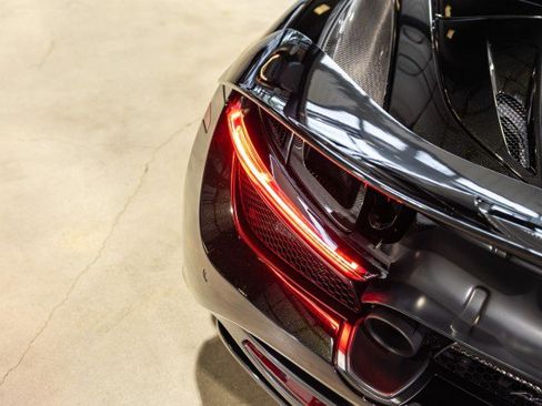 Used 2020 McLaren 720S Spider RWD image 20