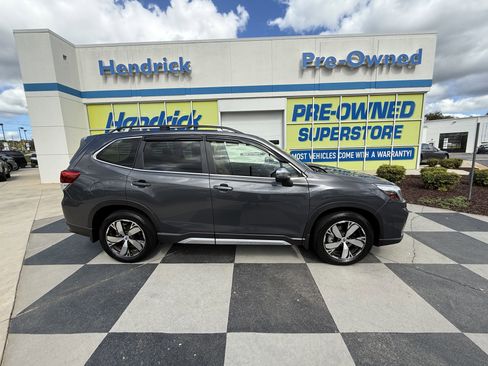 Used 2021 Subaru Forester Touring w/ Popular Package #2 image 2