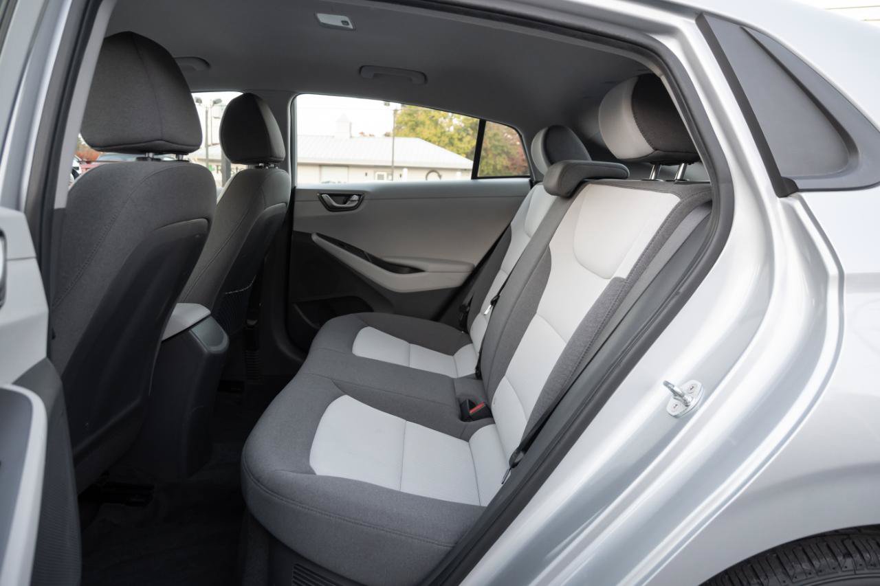Used 2020 Hyundai Ioniq Blue FWD image 21
