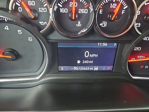 Used 2020 Chevrolet Silverado 1500 LT Trail Boss image 7