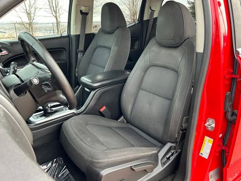 Used 2018 Chevrolet Colorado LT image 16