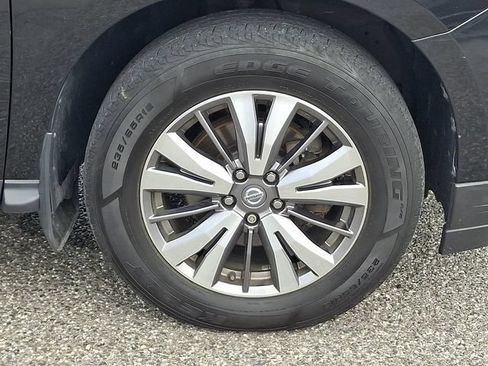 Used 2020 Nissan Pathfinder SV AWD/4WD image 27