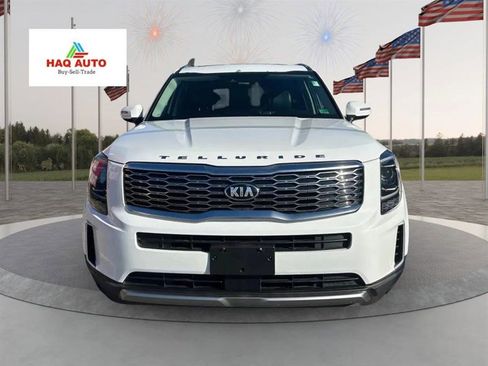Used 2020 Kia Telluride S w/ S 8 Passenger Seating Package image 2
