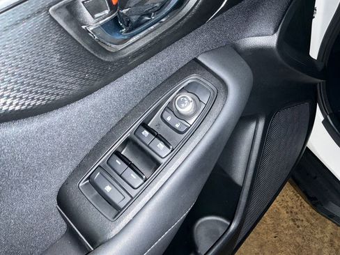 Used 2022 Subaru Outback Premium image 12