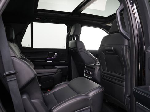 Used 2025 Ford Expedition Platinum w/ Stealth Performance Package AWD/4WD image 13