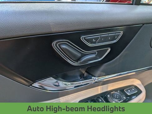 Used 2021 Lincoln Corsair Reserve w/ Equipment Group 201A image 18