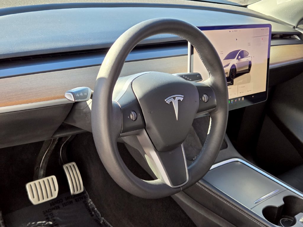 Used 2022 Tesla Model Y Performance AWD/4WD image 22