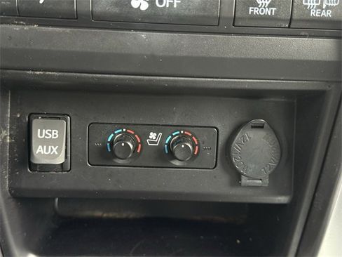 Used 2018 Toyota 4Runner Limited image 23