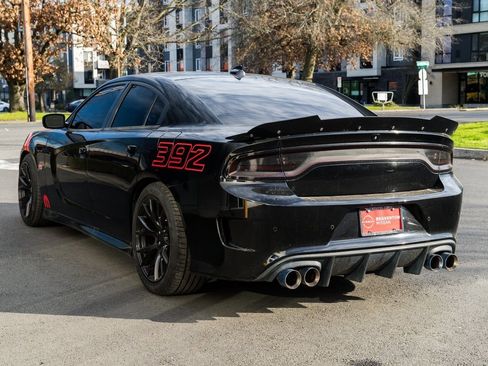 Used 2015 Dodge Charger SRT w/ Harman/Kardon Audio Group image 4