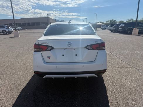 Certified 2021 Nissan Versa SV FWD image 6