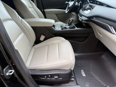 Used 2019 Cadillac XT4 Premium Luxury w/ Cold Weather Package FWD image 36