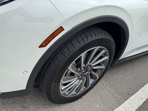 Used 2023 Lincoln Corsair Reserve w/ Equipment Group 202A AWD/4WD image 4