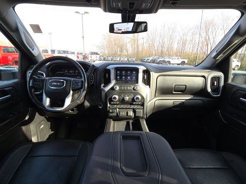 Used 2021 GMC Sierra 2500 SLT w/ SLT Premium Package image 31