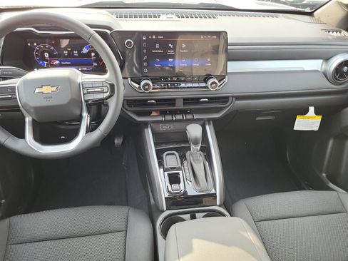 New 2025 Chevrolet Colorado LT image 15