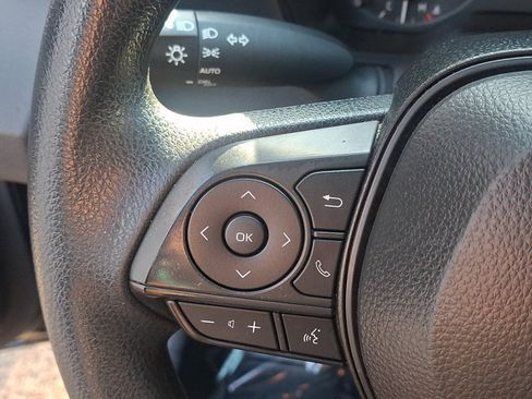 Used 2024 Toyota Corolla LE FWD image 20